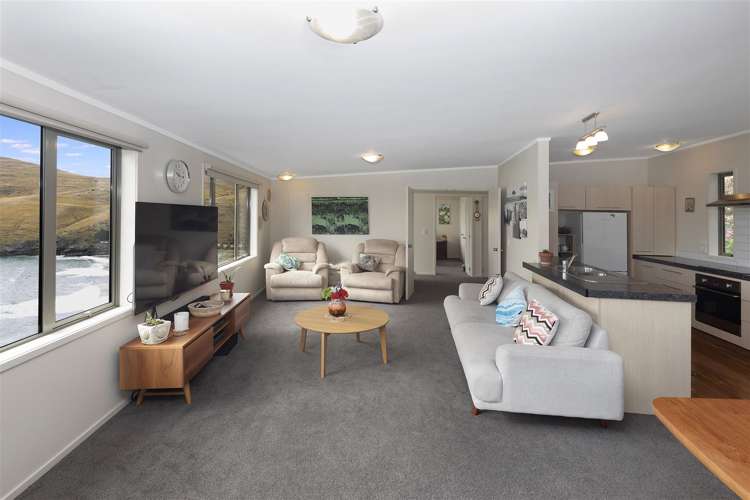 159 Taylors Mistake Road Te Onepoto / Taylors Mistake_12