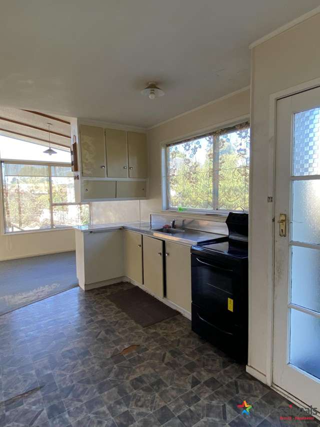 7 Selsey Lane Manurewa_2
