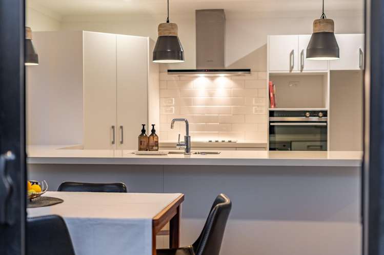 84 Riverstone Drive Riverstone Terraces_13