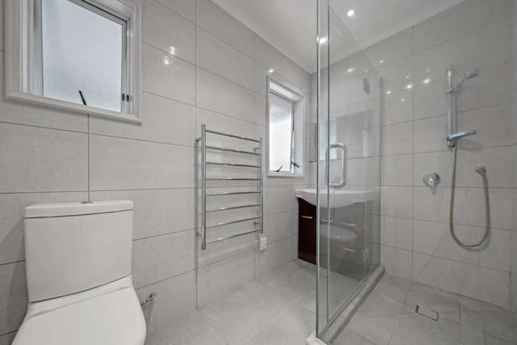 54 Edgewater Drive Pakuranga_13