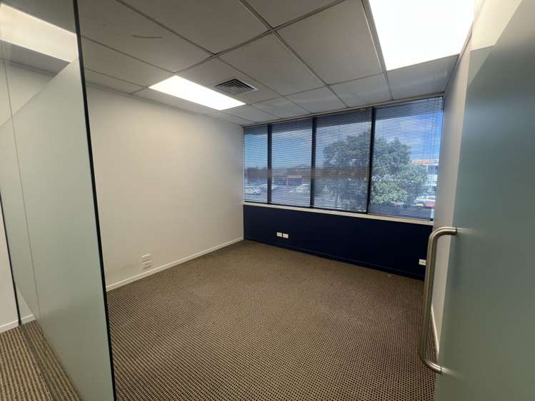 Level 1, Unit 1/706 Great South Road Penrose_4