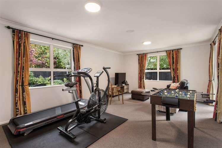 4 Springvale Gardens Harewood_9