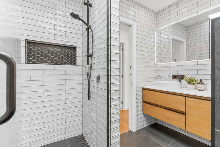 2/104 Sylvan Avenue Northcote_14