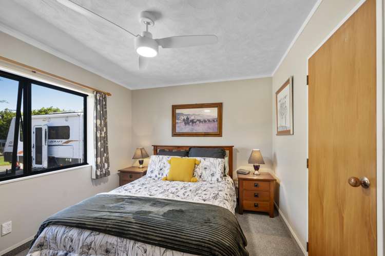 13 The Loop Meeanee_11