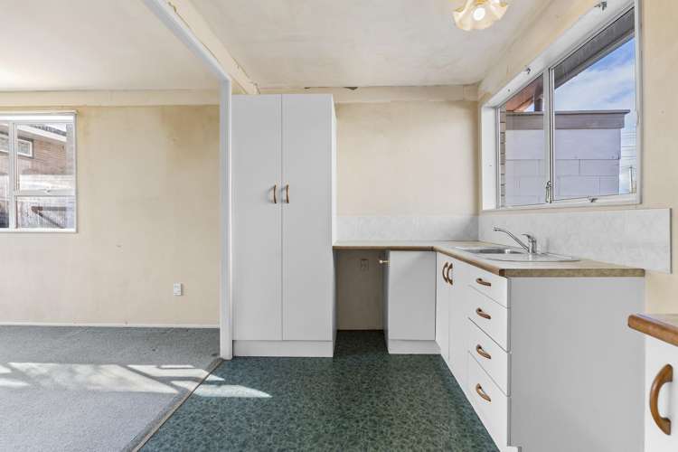 2/50 Paynters Avenue Strandon_6