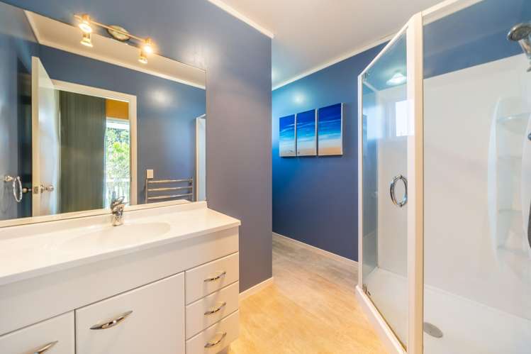 5 Lilac Lane Maungaraki_17