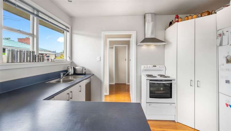 72 Kathleen Crescent Hornby_4