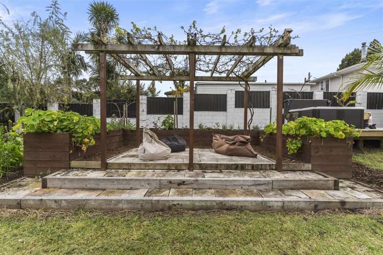 7 Hughes Terrace Te Atatu Peninsula_3