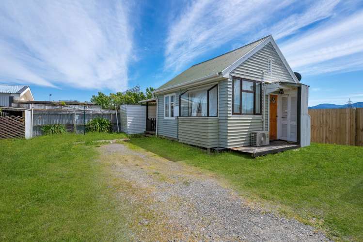 114 and 116 Old Renwick Road_5