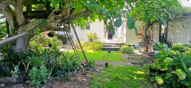 46 Woodward Street East Featherston_2