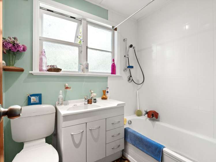 34 Crammond Avenue Corstorphine_12