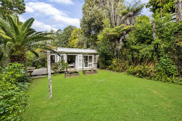 227 Godley Road Titirangi_2