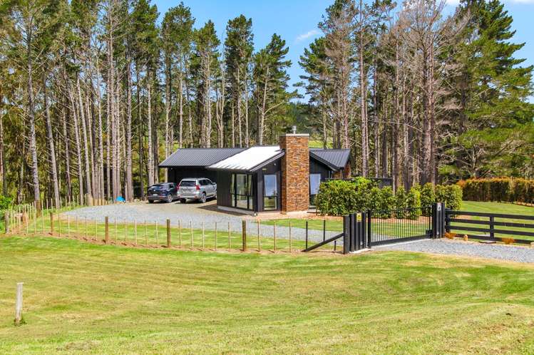 1 Gumtree Way Kaiwaka_13