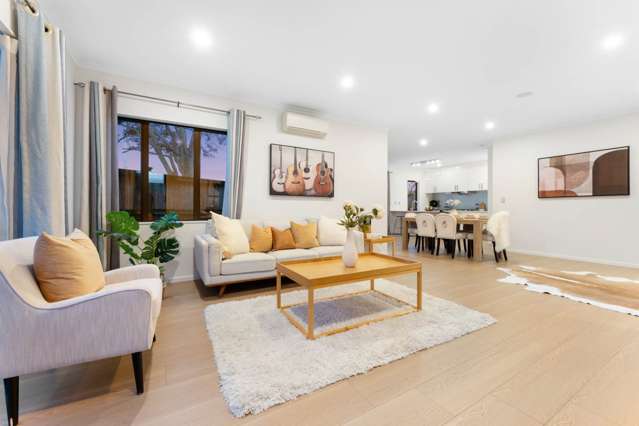 39 Bordeaux Parade Te Atatu South_2