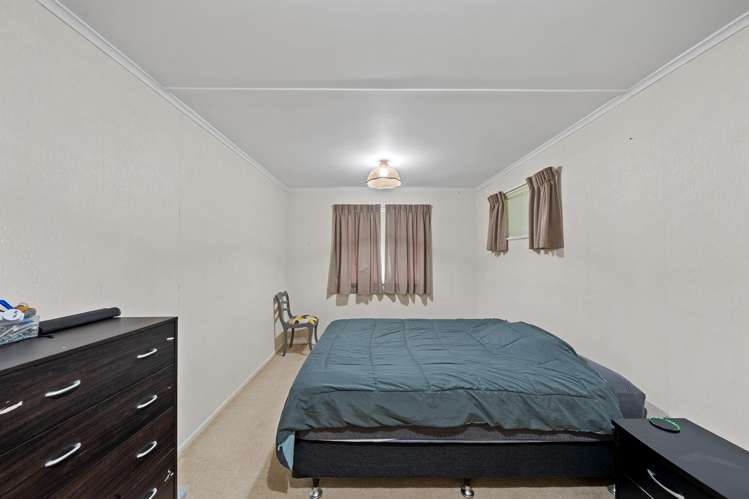 11 George Street Papakura_5