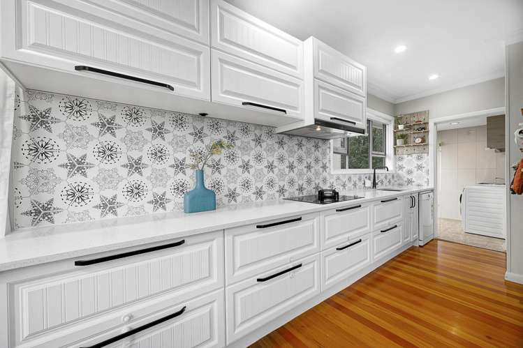 8A Gloria Avenue Te Atatu Peninsula_2
