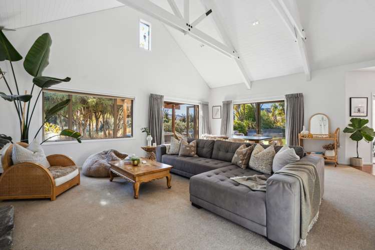 916 Aubrey Road Albert Town_3