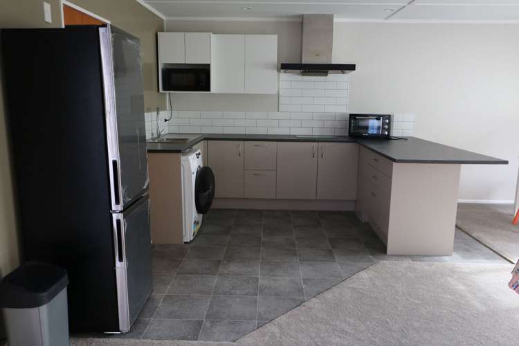 69 Maplesden Drive Clendon Park_12