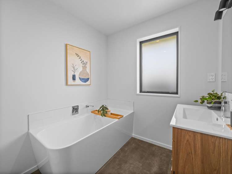 23 Strowan Avenue Elgin_10