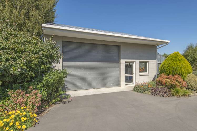 142 River Road Lincoln_16