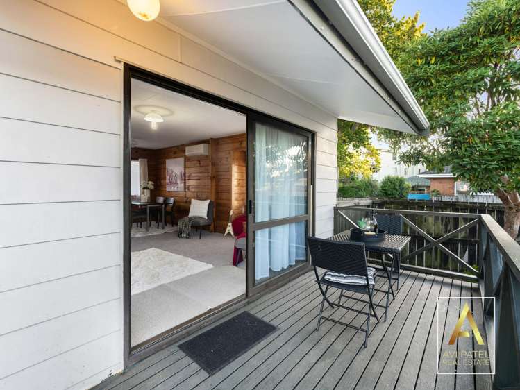 1/9 Te Kanawa Crescent Henderson_11