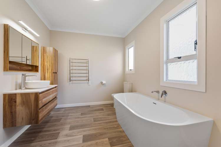 187 Coronation Ave Welbourn_1