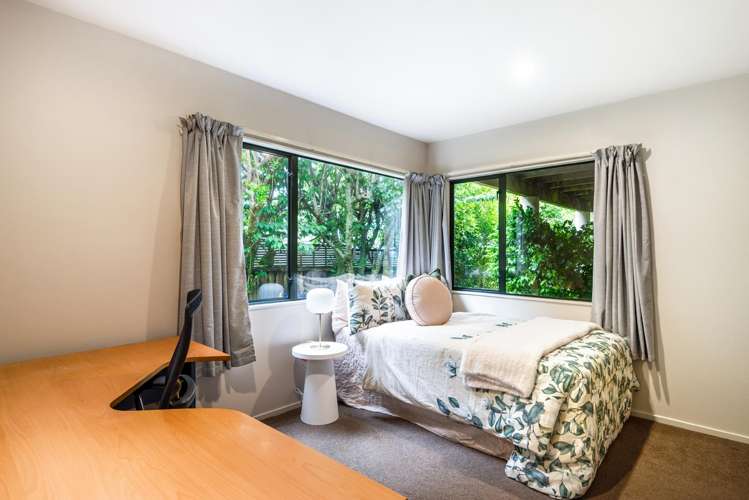 3/3 Galaxy Drive Mairangi Bay_24