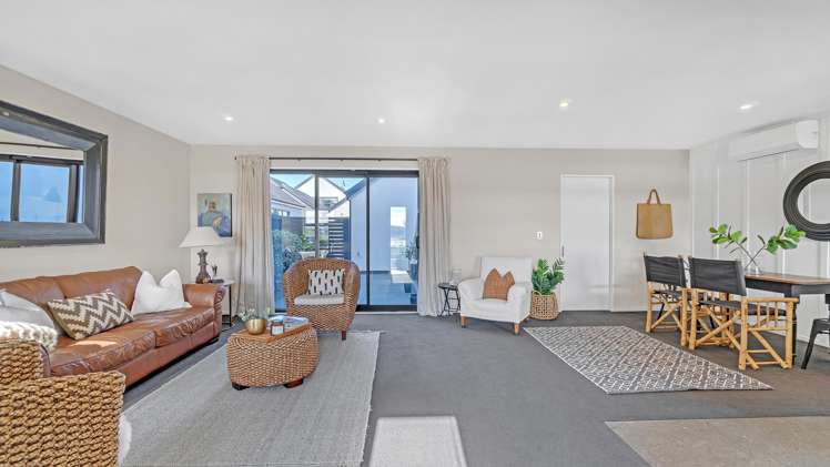 27d Lakeside Drive Pegasus_5