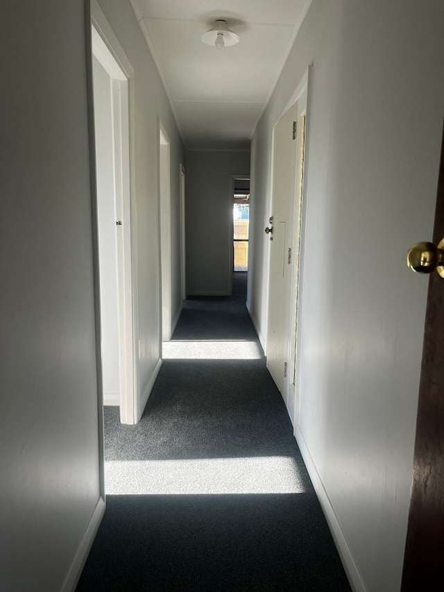 322 Montgomery Place Raureka_3