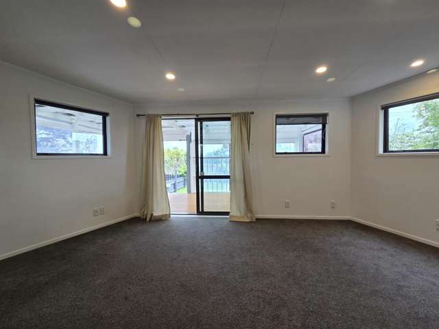 323a Hobsonville Road 1626_3
