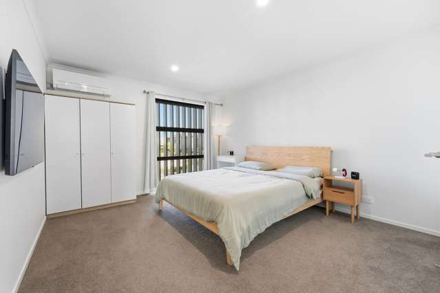46 Sidney Wallingford Way Hobsonville_2
