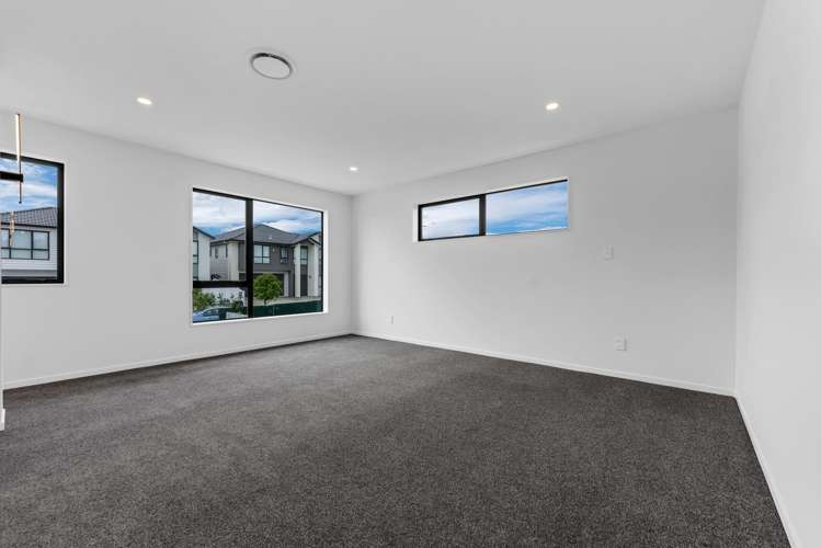 2A Matatahi Road Flat Bush_26