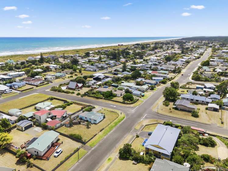 7 Takitimu Street Waitarere Beach_7