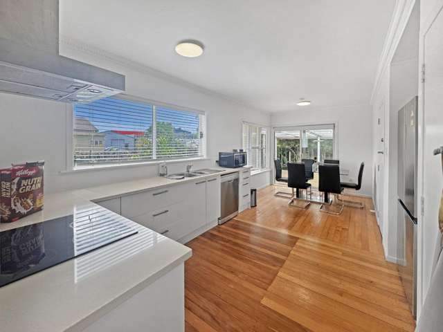 1/6 Taikata Road Te Atatu Peninsula_1