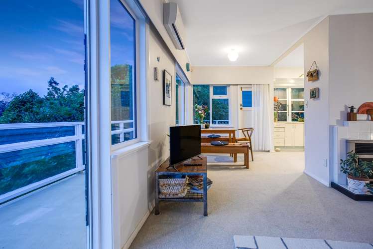 84A & B Tannadyce Street Strathmore Park_23