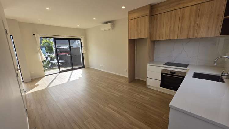 5/1 Holland Avenue Point England_1