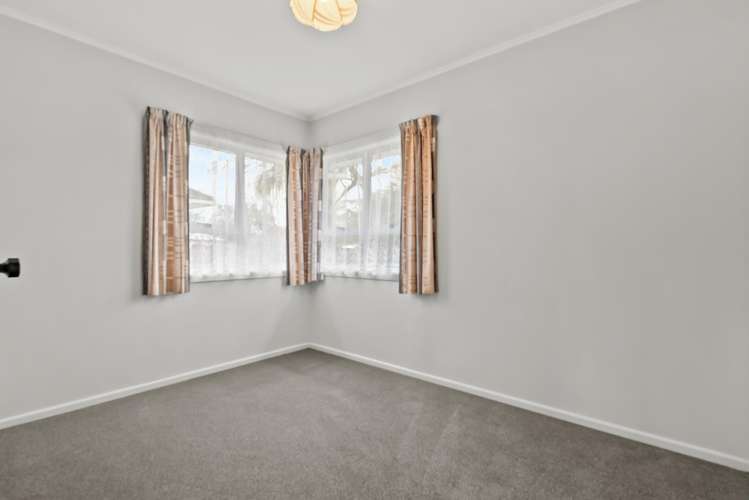 15 Velvet Crescent Otara_6
