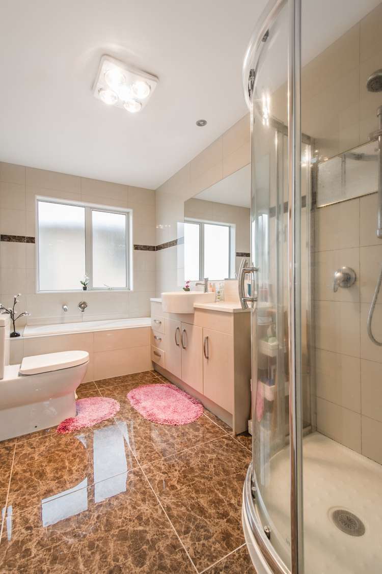 48 Helianthus Avenue Flat Bush_13