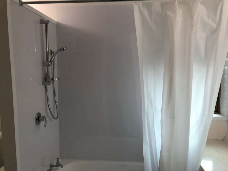 1/7 Cezanne Place New Lynn_7