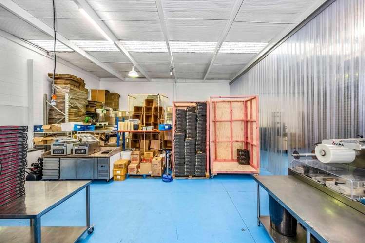 Units 3 & 4, 10 Olive Road Penrose_5