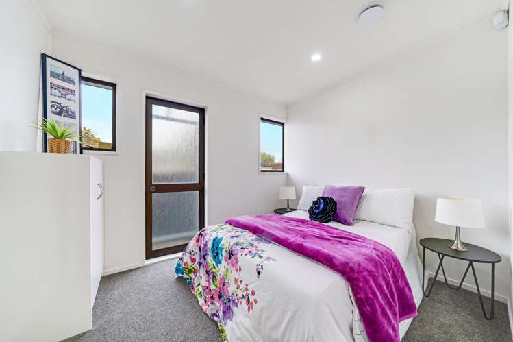 2/8 Kirrama Place Conifer Grove_11