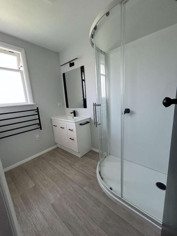 15 Surrey Street Solway_11