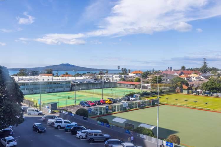9-17 Byron Avenue Takapuna_10