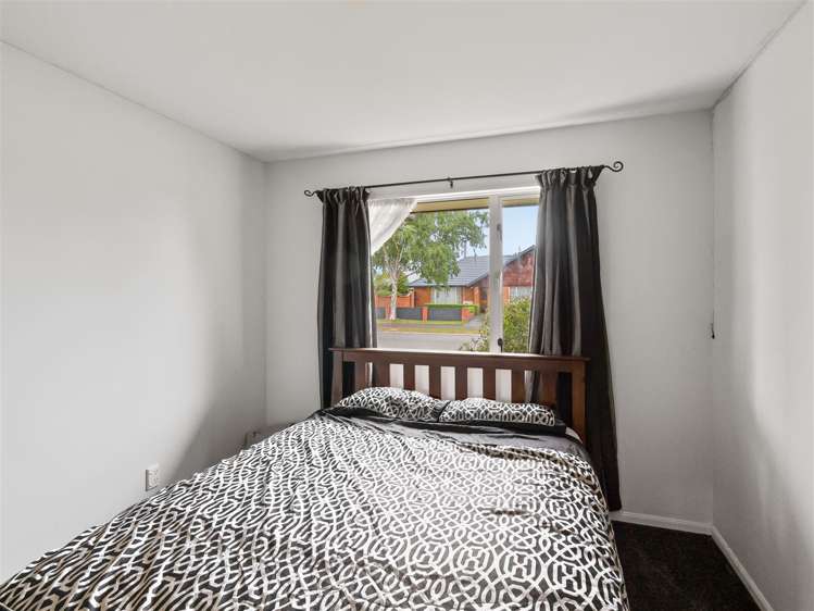 2 Durrell Way Rolleston_11