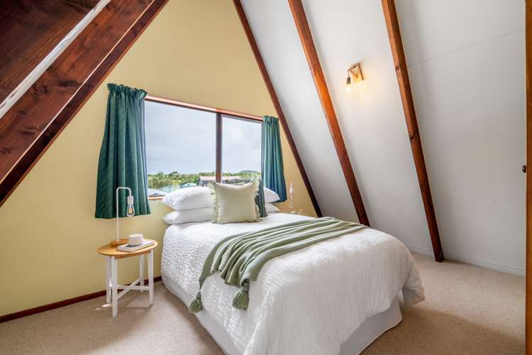 266 Bay Road West Plains_12