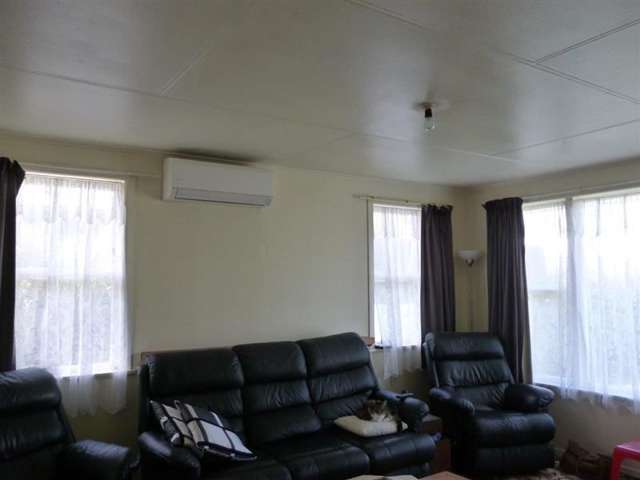 7 Clouston Place Opunake_1