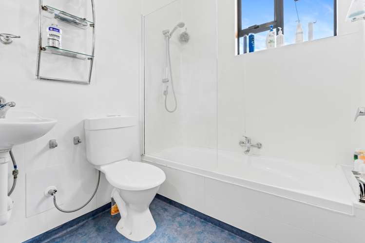210 Bay View Road South Dunedin_19