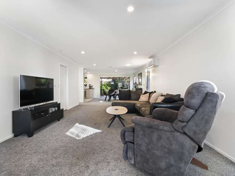 18 Bruce Pulman Drive Takanini_4