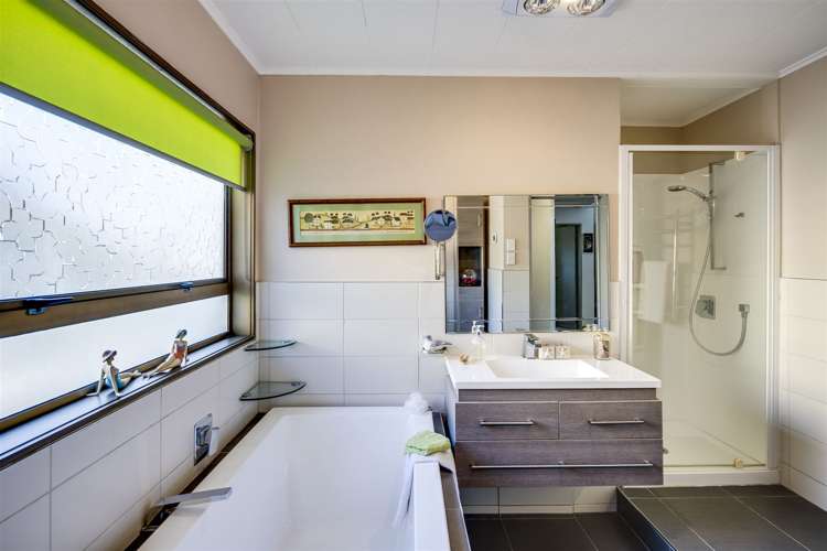 54 Le Quesne Road Bay View_19