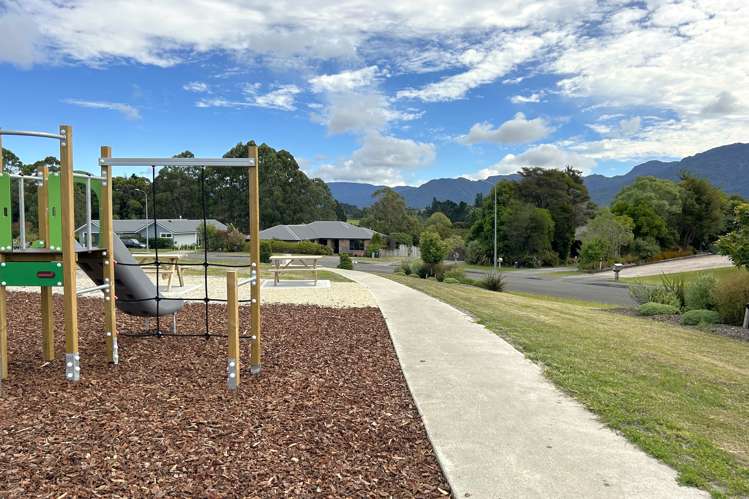 38 Ruataniwha Drive Collingwood_24